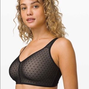 LULULEMON Like Nothing Bra